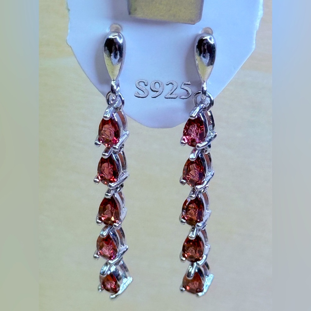 SOLD**S925 Garnet Dangling Earrings NWT